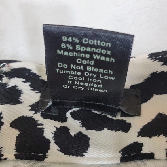 Ann Taylor Leopard Print Mini Skirt Size 6P - Picture 5 of 8